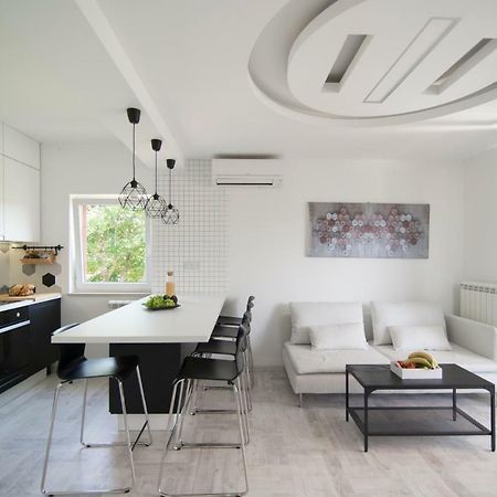 Apartments Eli 拉宾 外观 照片